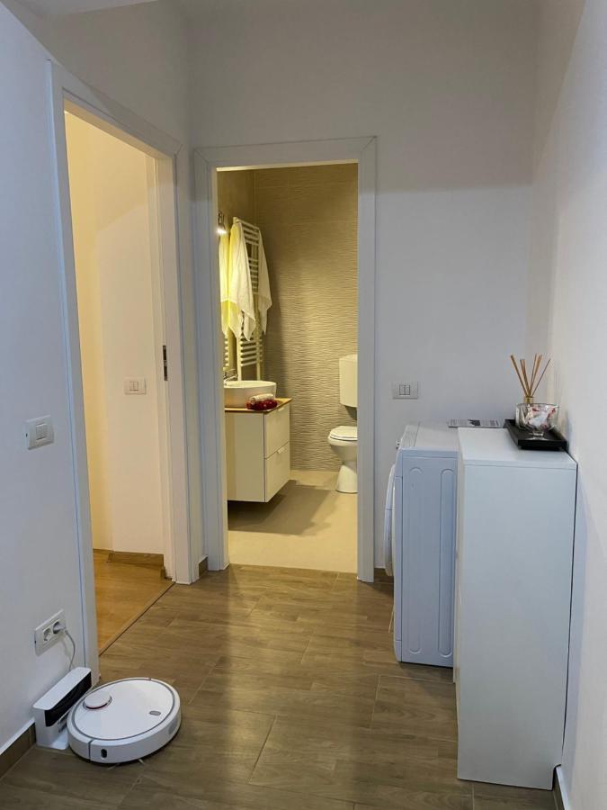 Gold Luxury Apartment Close To Presidential Palace Bucureşti Exterior foto