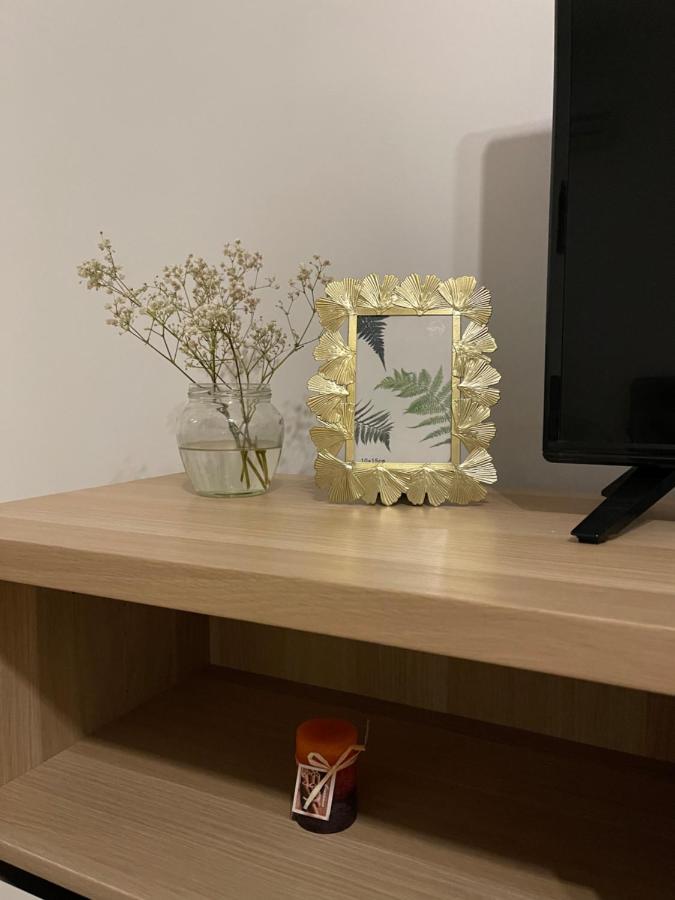 Gold Luxury Apartment Close To Presidential Palace Bucureşti Exterior foto