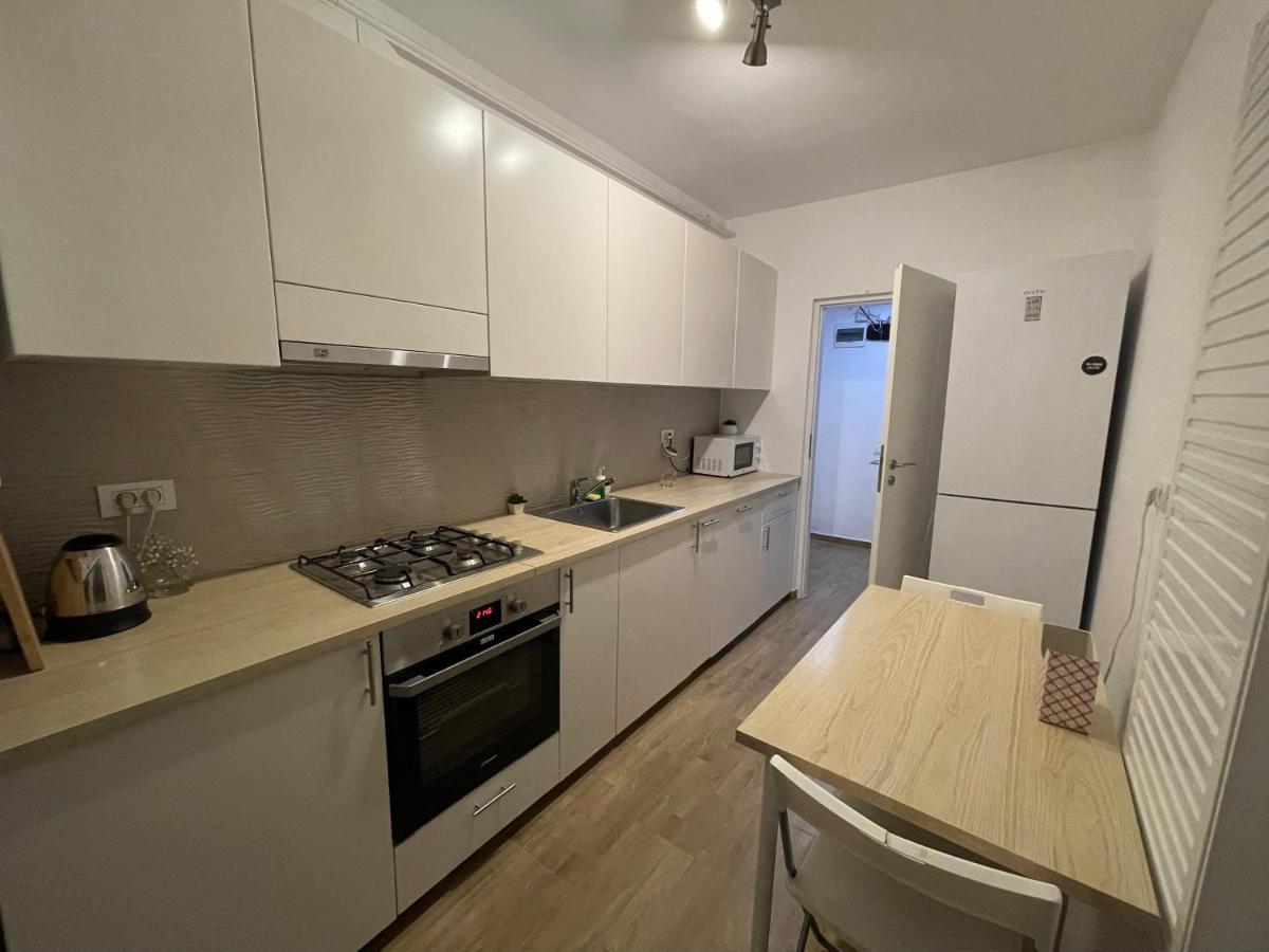 Gold Luxury Apartment Close To Presidential Palace Bucureşti Exterior foto